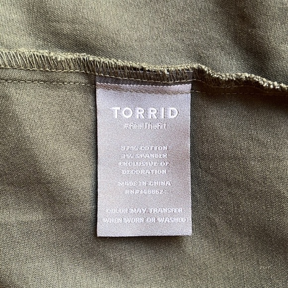 NWT Torrid Stretch Twill Peplum Utility Jacket in Olive Green , Size: 14-16 - Picture 14 of 17
